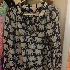 Size medium elephant top